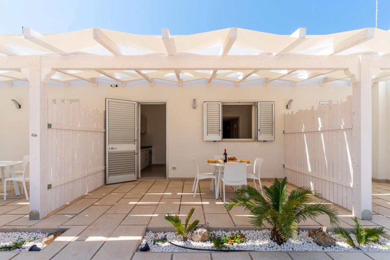 Residence Jolly Mare Torre Lapillo Exterior photo